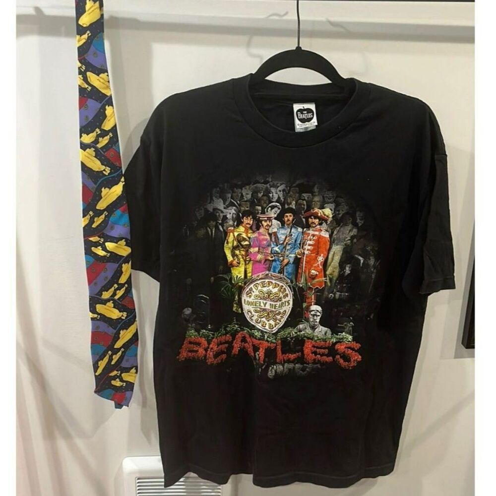 Vintage Beatles Sgt Pepper Tee + Yellow Submarine Tie Bundle Size Large